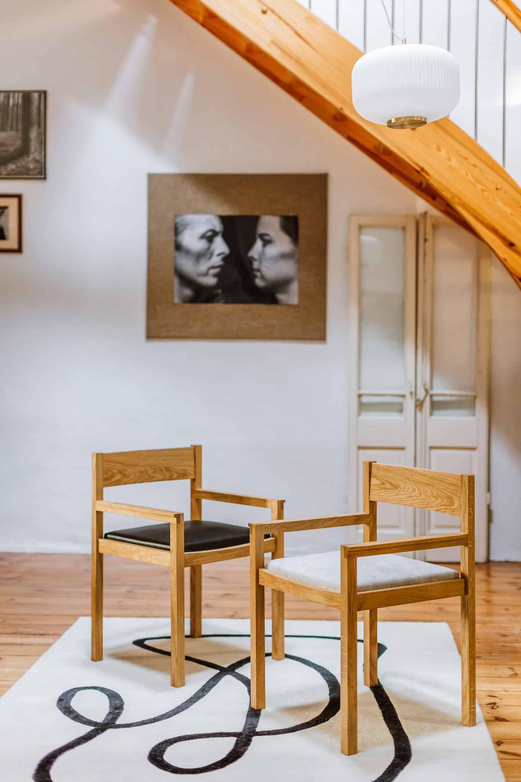 Krzesła dębowe tapicerowane Tolemir